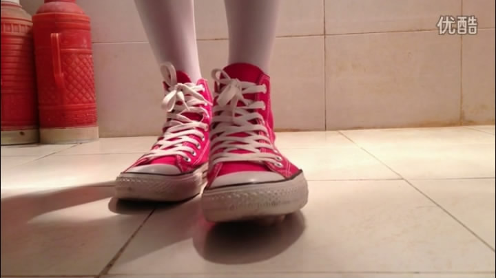 tk天堂免费挠脚心娱乐视频【TM-11】