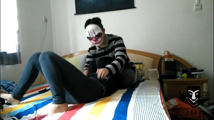 tk天堂挠脚心娱乐视频【K420】