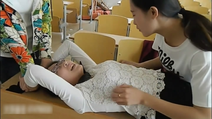 tk天堂挠脚心娱乐视频【K425】