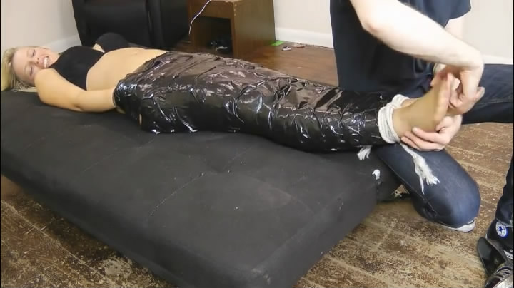 tk天堂欧美挠脚心娱乐视频【K506】