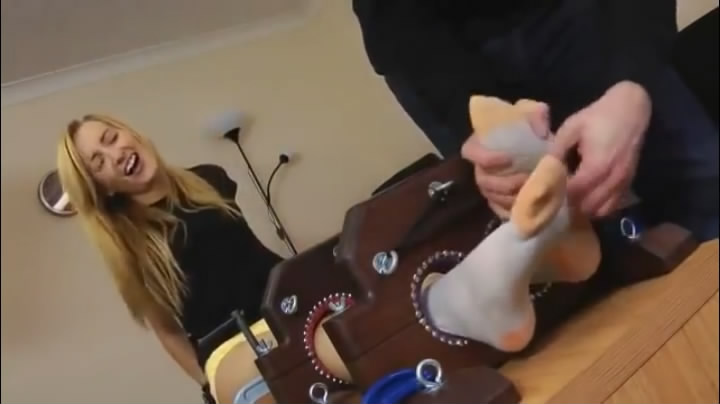 tk天堂欧美挠脚心娱乐视频【K839】