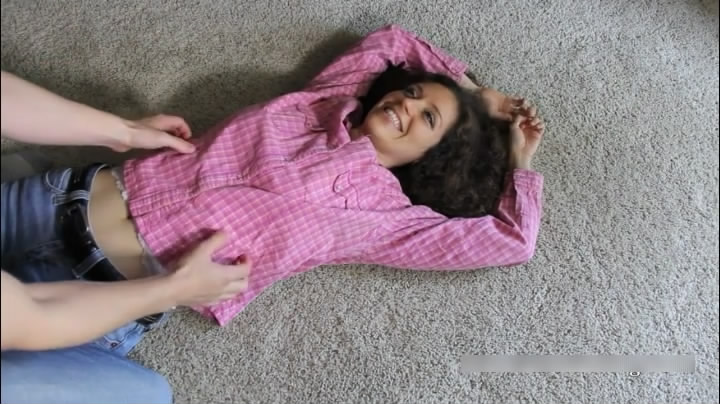 tk天堂免费挠脚心娱乐视频【TM-123】